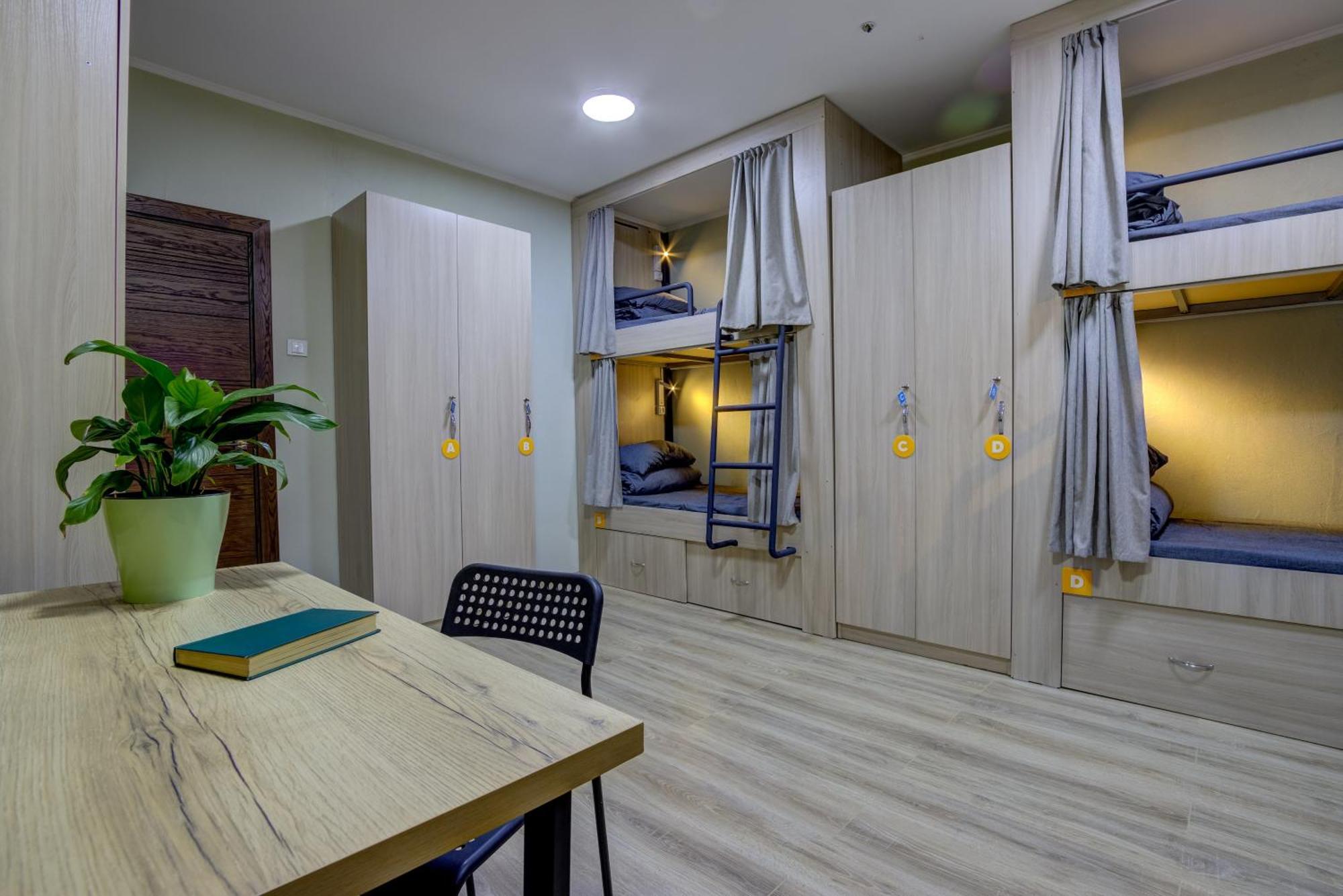 People Hostel & Coworking Бишкек Екстериор снимка