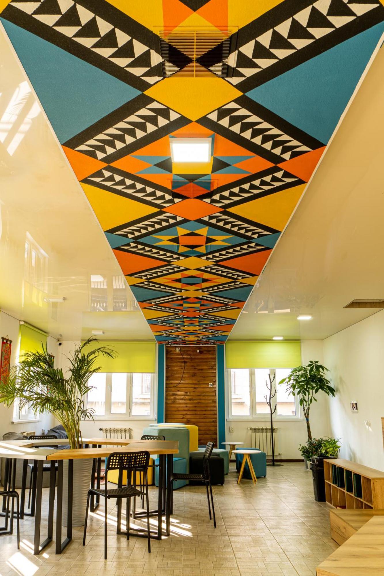 People Hostel & Coworking Бишкек Екстериор снимка