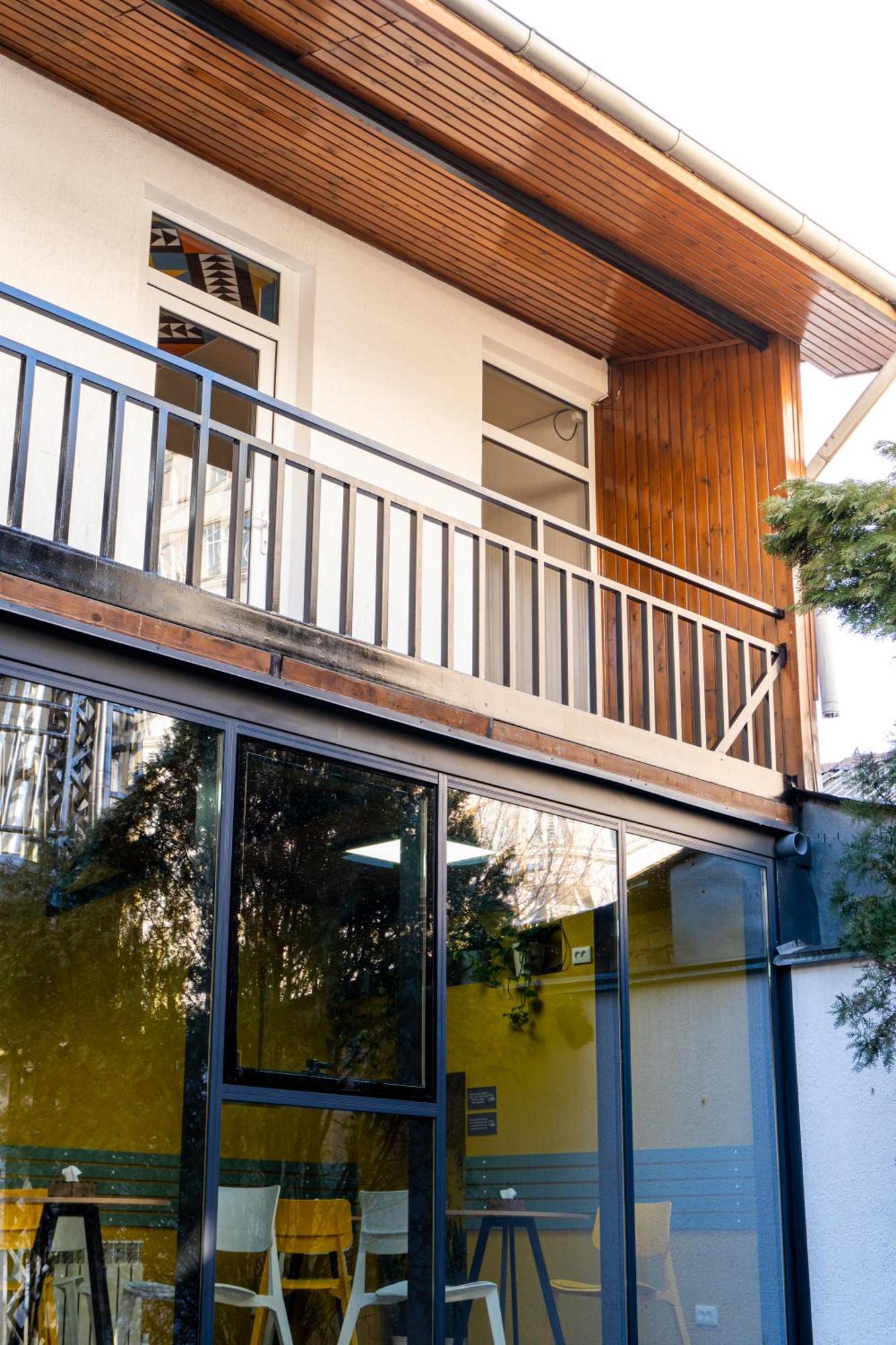People Hostel & Coworking Бишкек Екстериор снимка