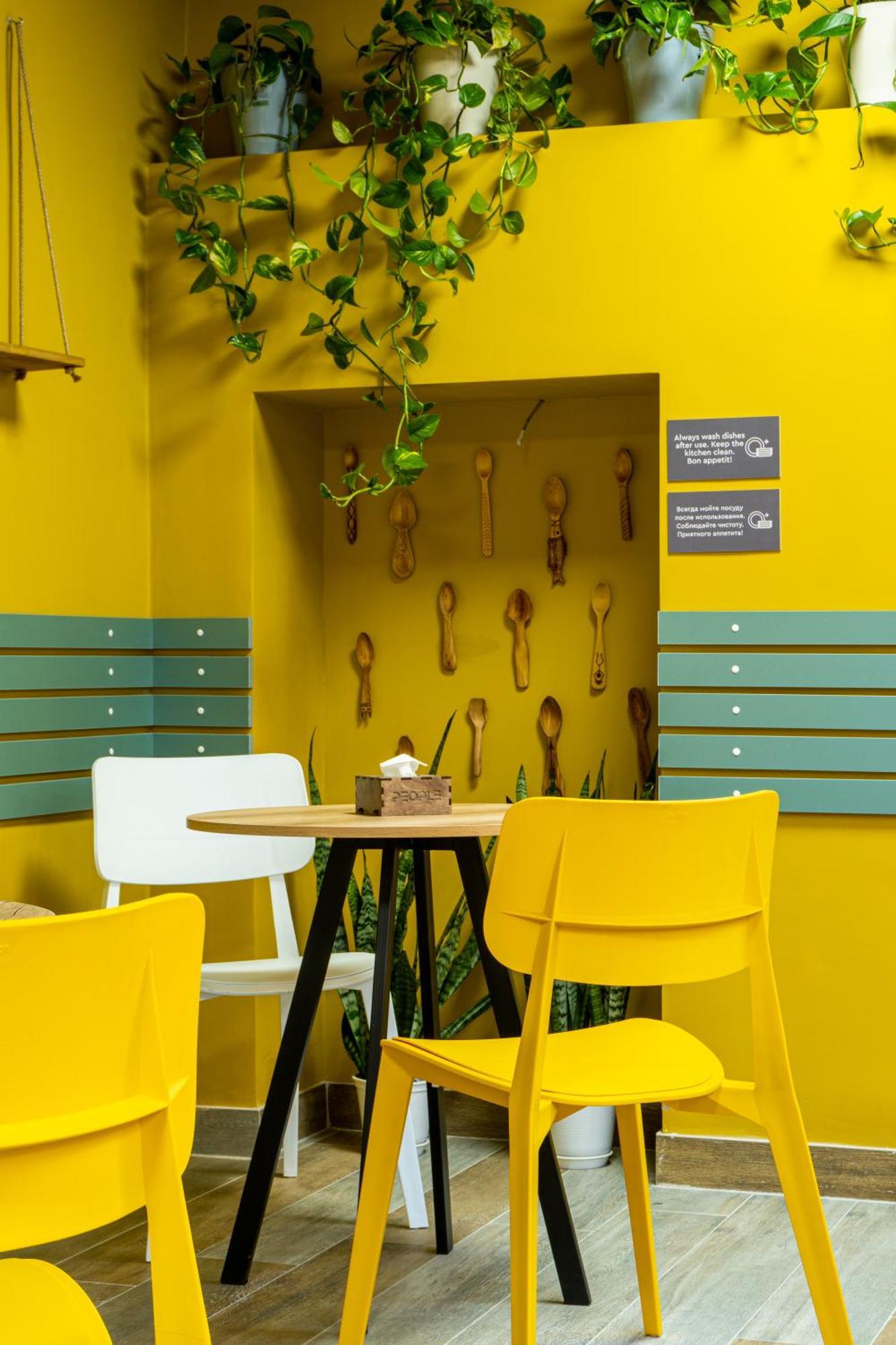 People Hostel & Coworking Бишкек Екстериор снимка
